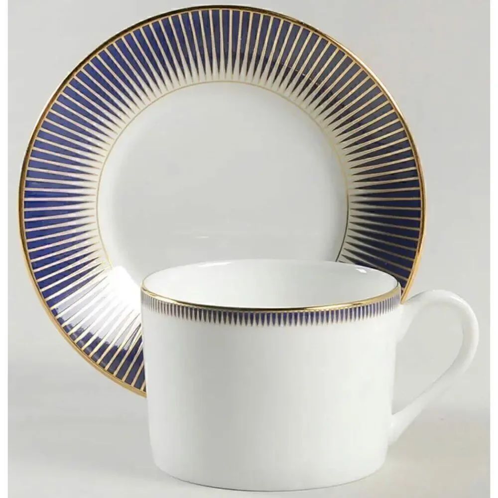 WATERFORD®
FINE BONE CHINA
Lismore Diamond Lapis